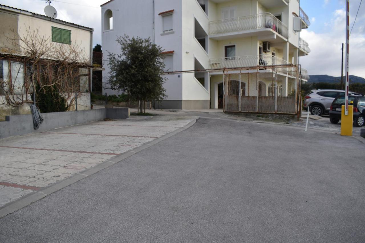 Apartment Alfa Split Exteriör bild