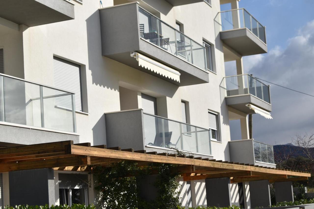 Apartment Alfa Split Exteriör bild